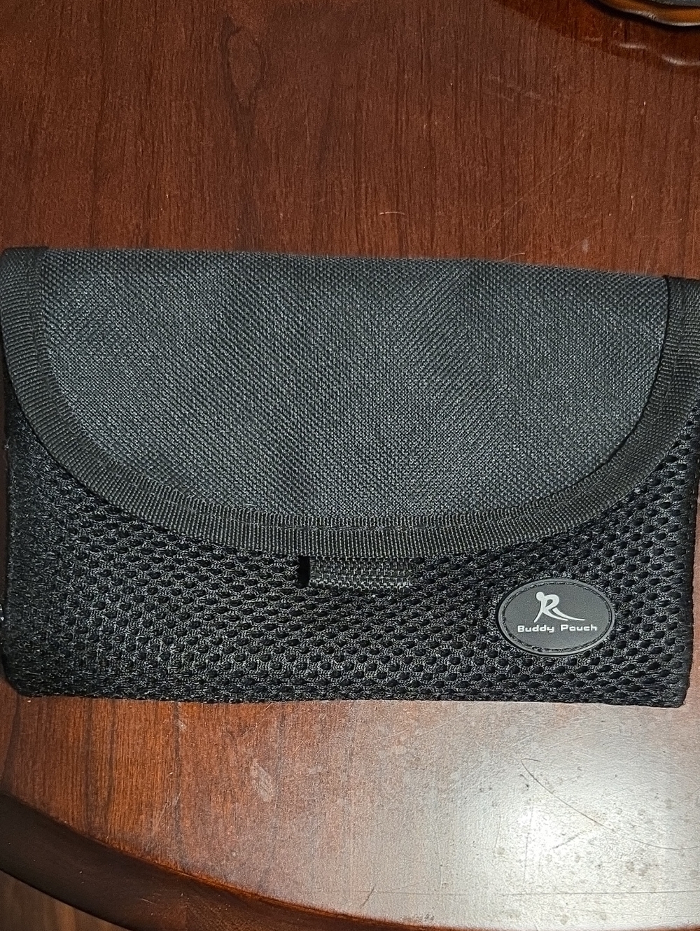 2 Buddy Pouch multiuse bags